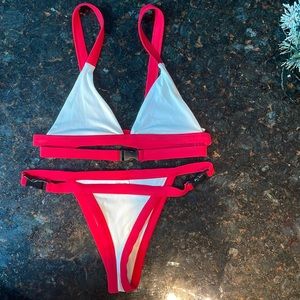 Brand new never worn Fashion Nova bikini, size (S),